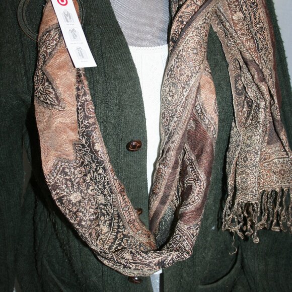 Merona EarthTones/ Gold Thread Sparkle Rayon/Polyester Winter Scarf - Picture 3 of 9